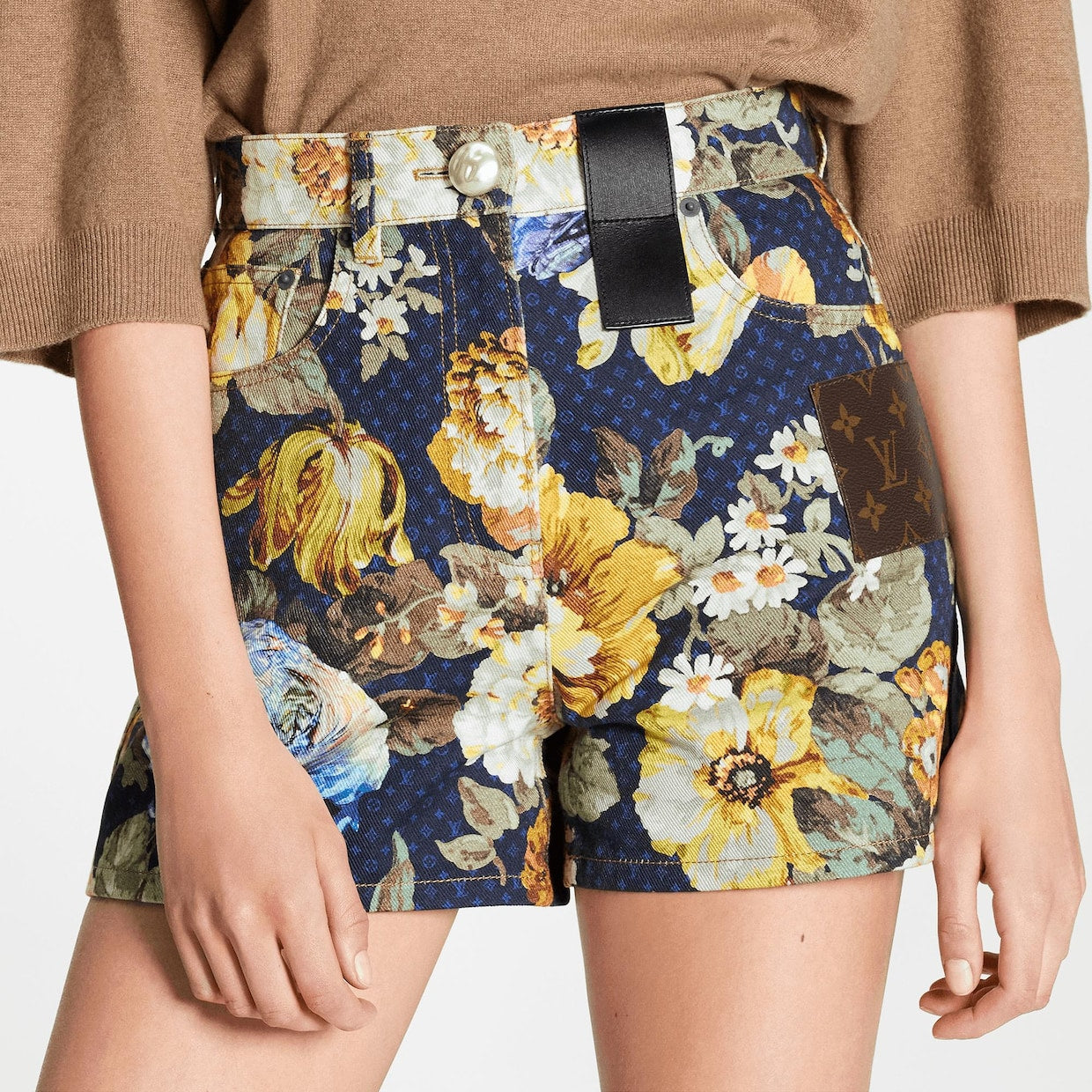 VINTAGE FLOWER MINI SHORTS